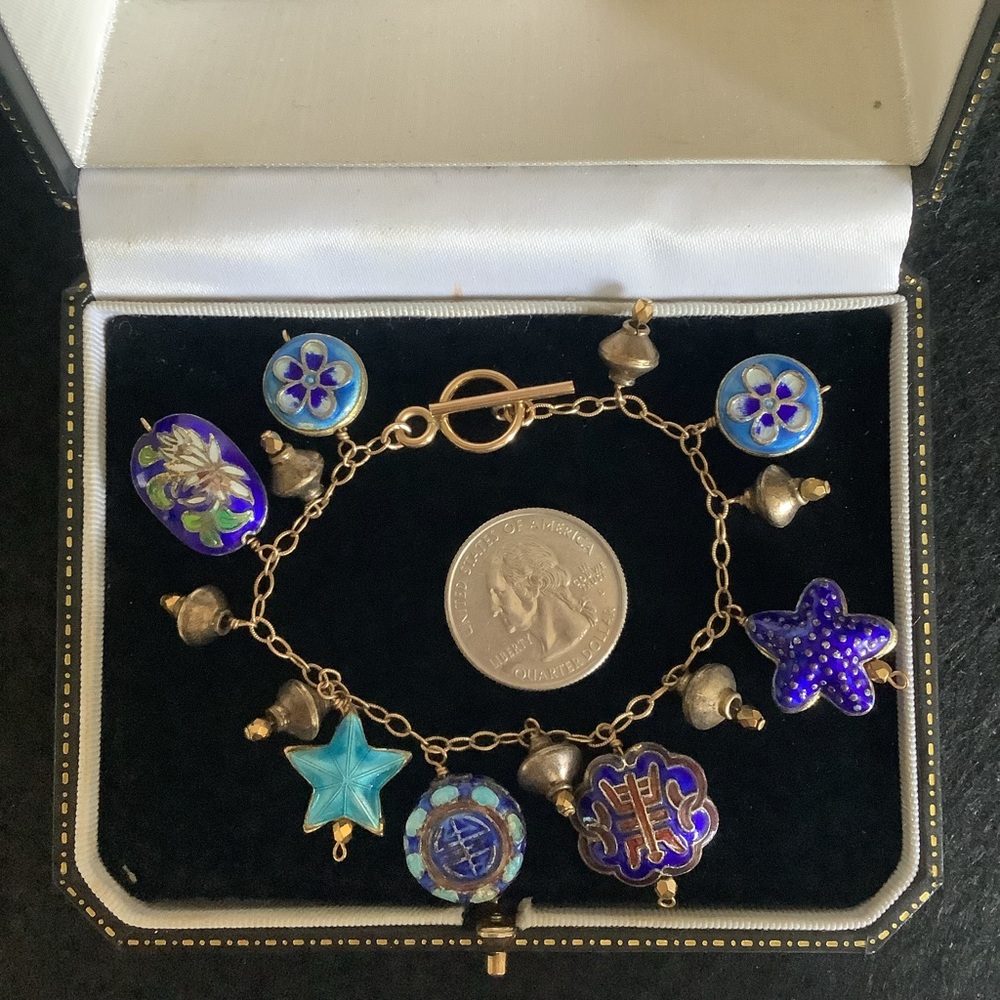 Vintage Chinese cloisonné charm bracelet.